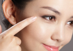 臉部有斑我們該如何祛斑那