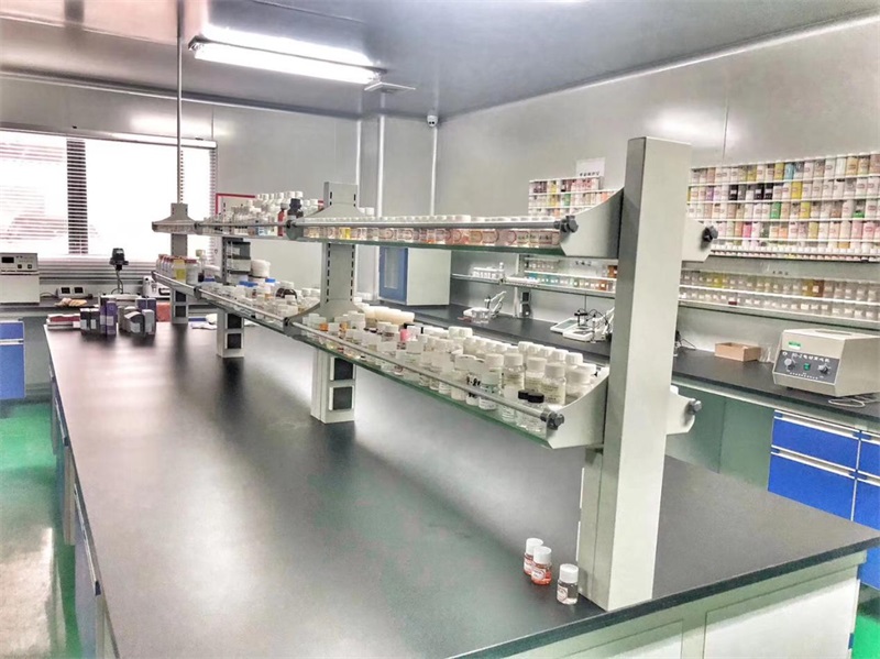 熙凝顏公司生產(chǎn)研發(fā)部3